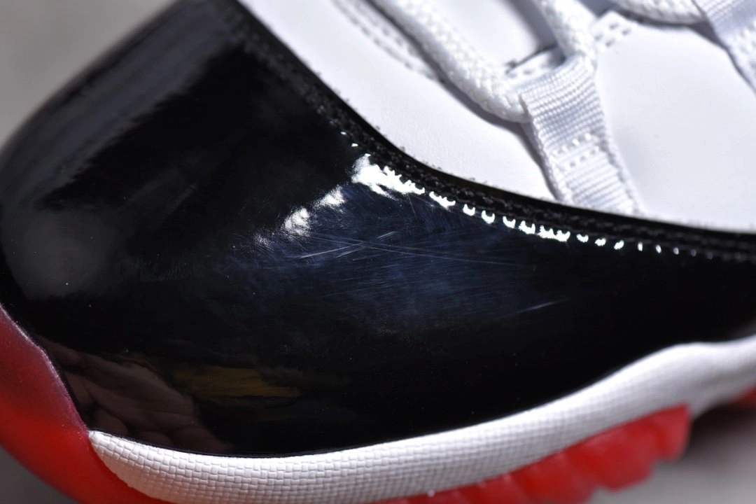 Air Jordan 11 Low “White Bred”