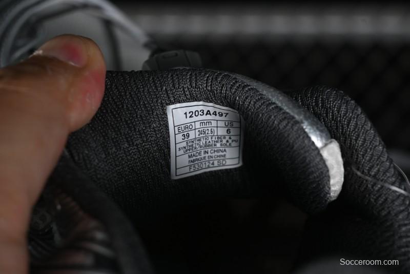 Asics Gel-Kahana Tr V4 Running Shoes with FF BLAST PLUS Cushioning Technology - 1203A497-200