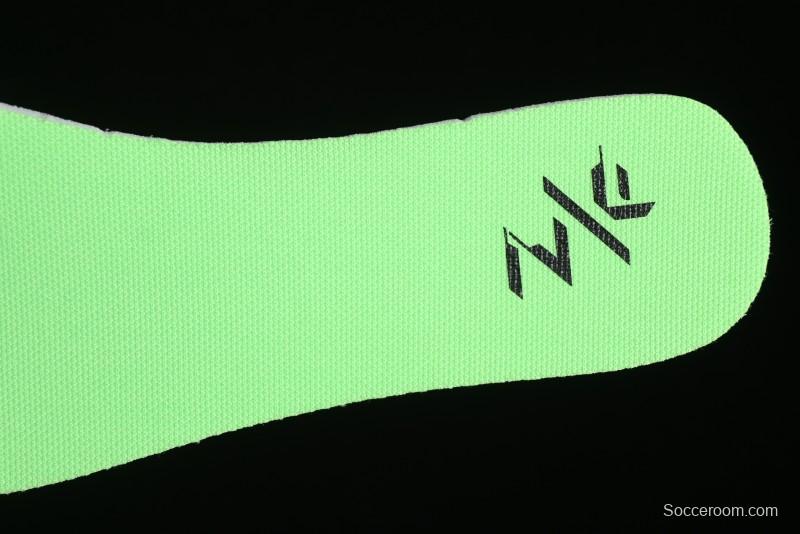 Nike Zoom Fly 5 Premium Lightweight Running Shoes with React Technology and Carbon Fiber Plate - DM8968-101