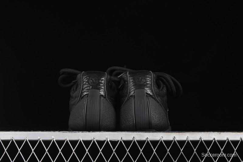 Alexander McQueen Flexion Retro Sneakers in Black with Diamond Grain Calfskin - 8.F6