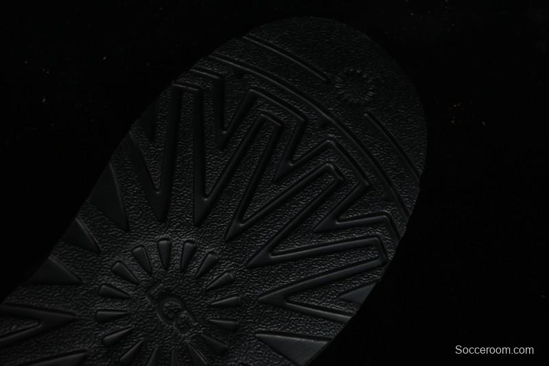 UGG Neumel Moc Ankle Boots in Suede with Shearling Lining - 1153631