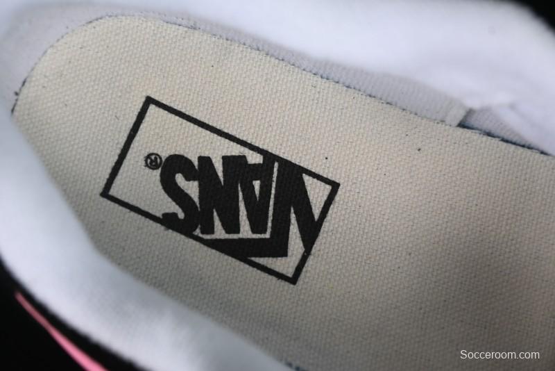 Vans Classics Knu Skool Retro Sneakers with Enlarged Toe & Thickened Tongue - VN0009QCB9P