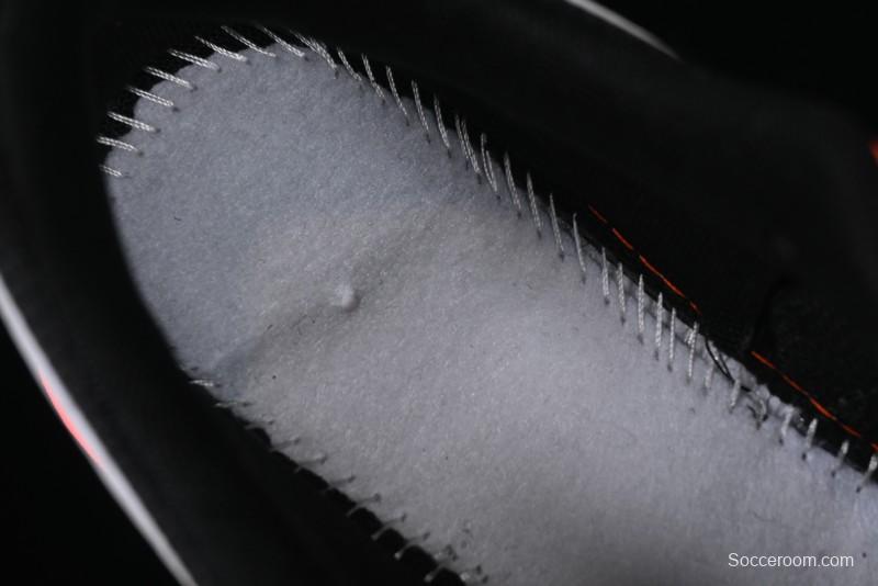 Nike Air Max Ivo Retro Running Shoes with Air Cushion - 580518-016