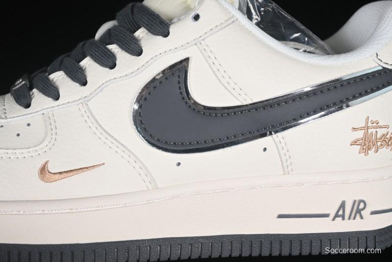 Nike Air Force 1 '07 Low Casual Sneakers in Black Pigskin - XZ6188-705