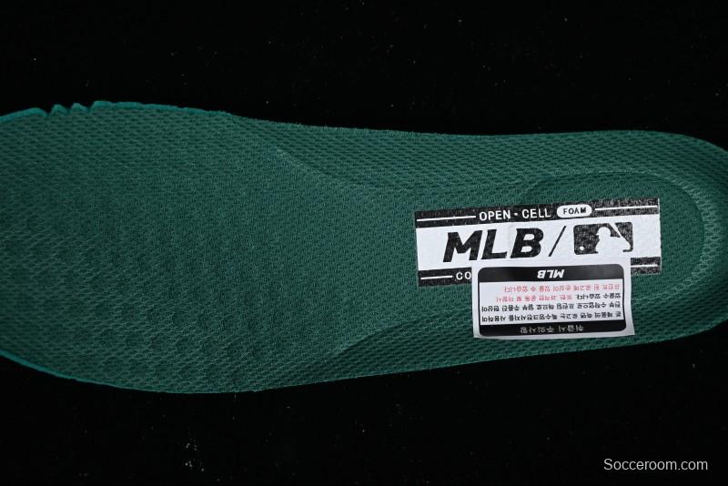 MLB Chunky Liner Basic New York Yankees Thick Sole Casual Sneakers with 6cm Height Increase - 3ASXCA12N50GNS