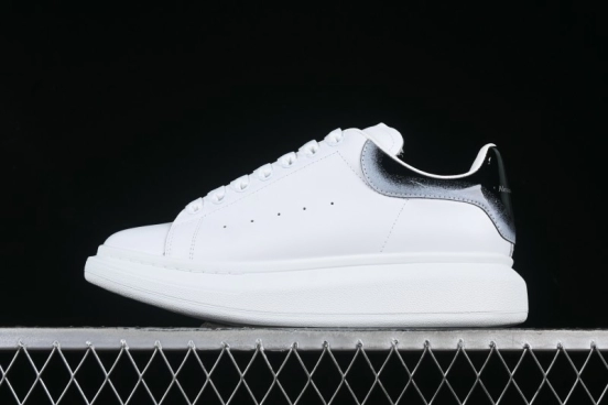 Alexander McQueen Oversized Sneakers with Gradient Black Detailing - D.E5