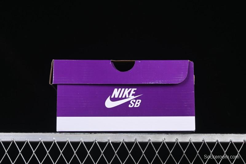 Nike SB Dunk Low Premium Skateboarding Shoes in Black and White - FN5880-001