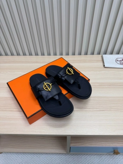2025 Women Hermès Black Leather Slippers