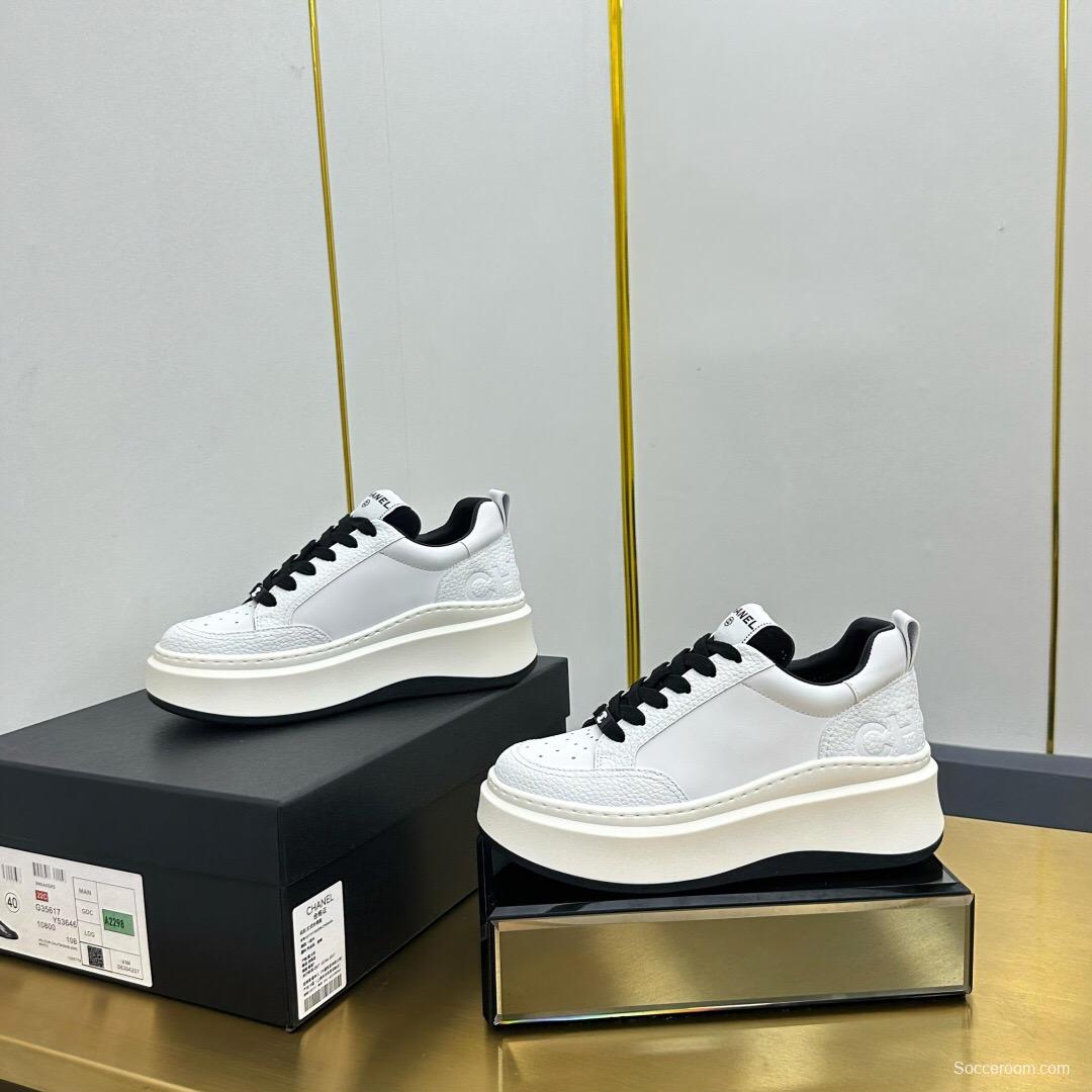2025 Women Chanel White Black Leather Sneakers