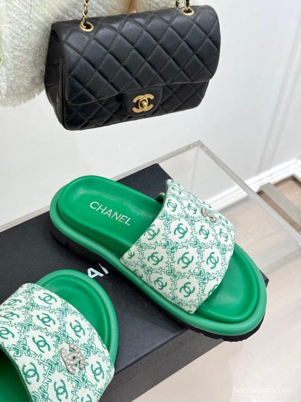 2025 Slippers Chanel Green Nylon Slippers