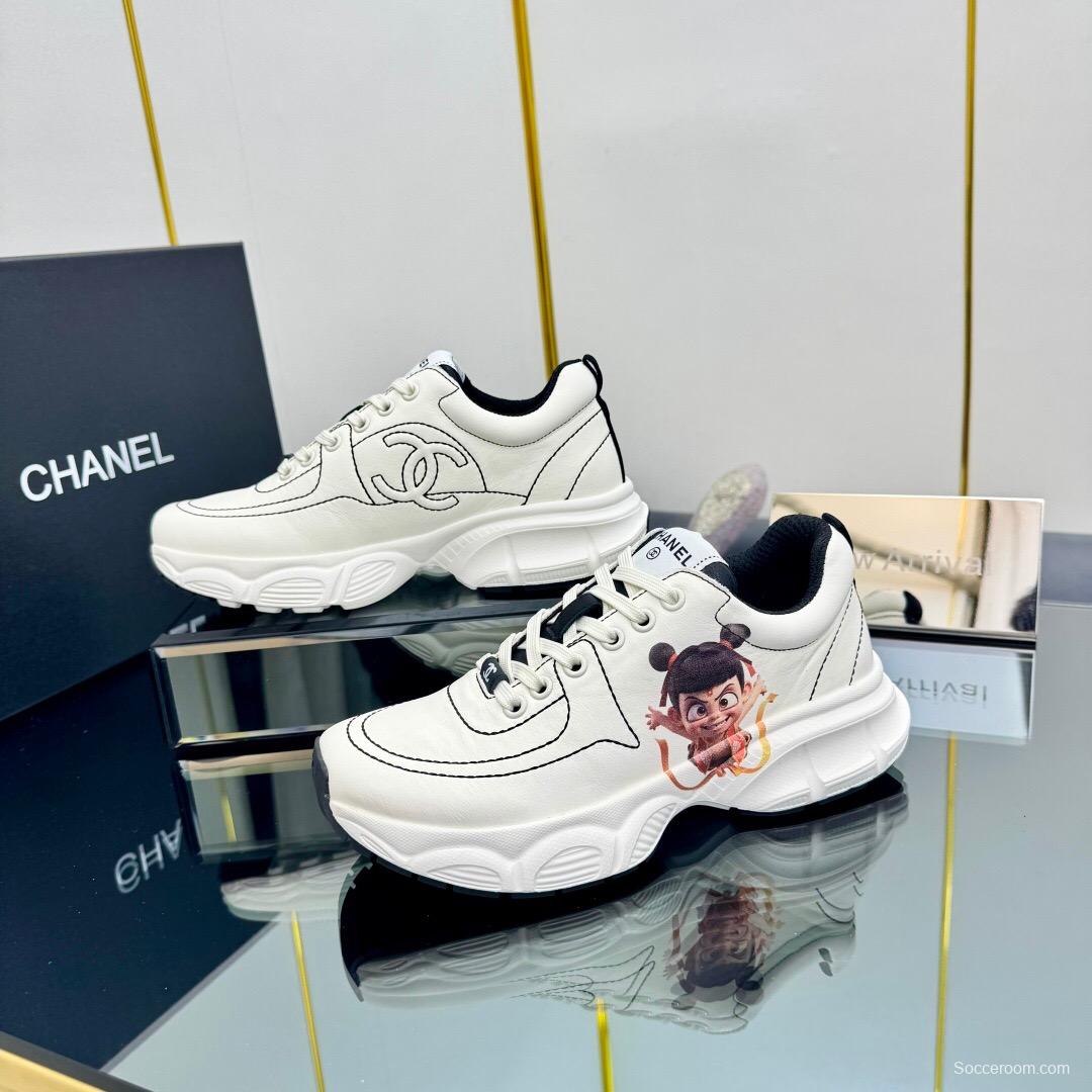 2025 Women Chanel White Leather Sneakers Graphic LY00360