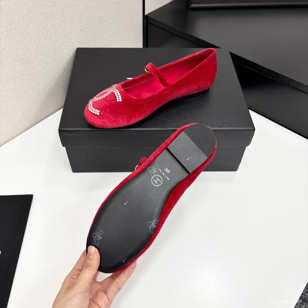 2025 Women Chanel Red Velvet Ballet Flats KFY00280