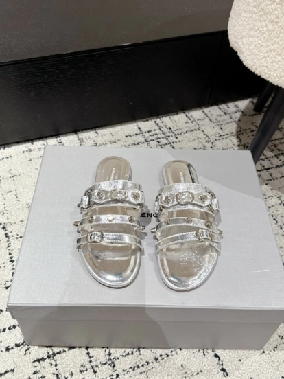 2025 Slippers Balenciaga Silver Leather Metal Buckle KFY00289