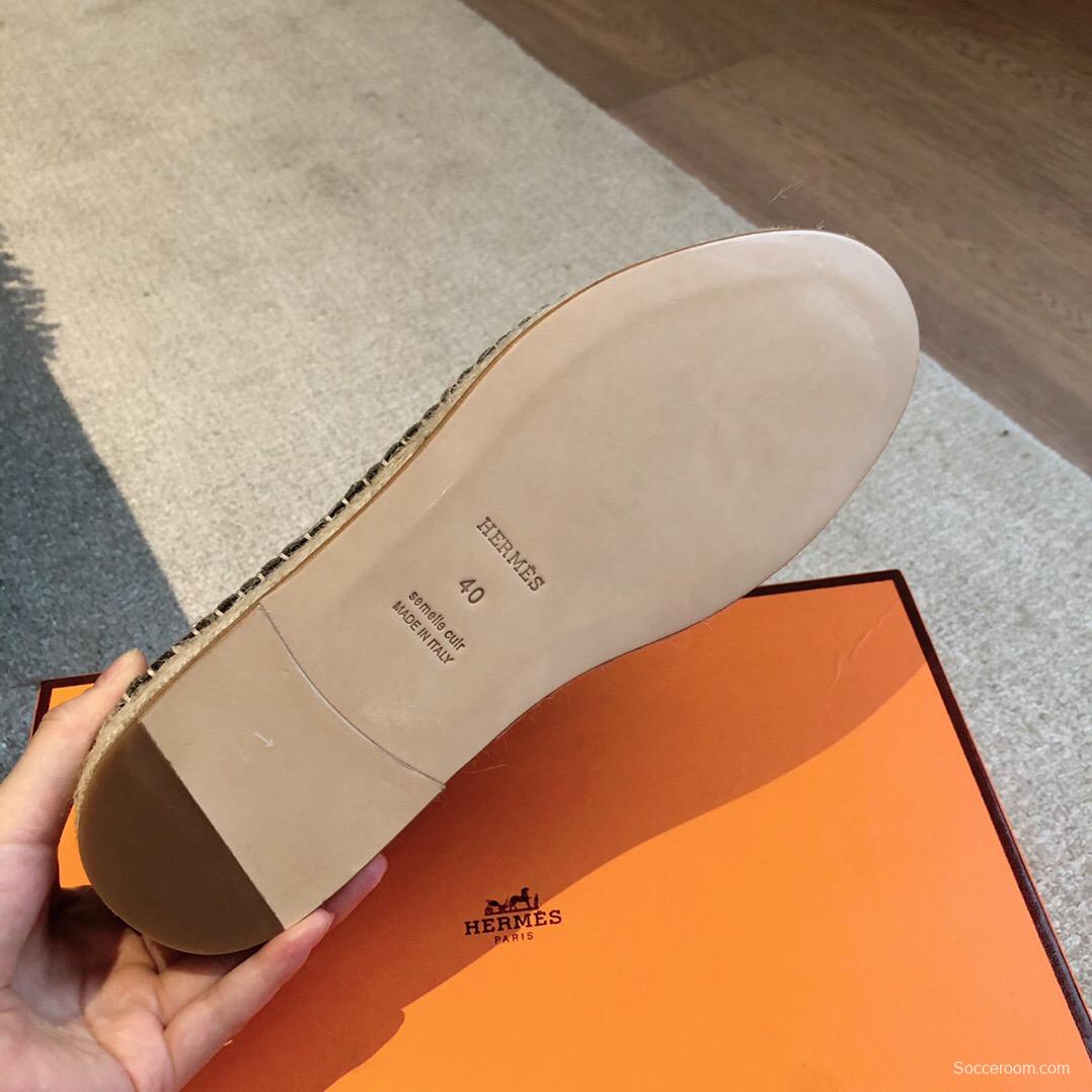 2025 Unisex Hermès Dark Green Calfskin Loafers AS00380