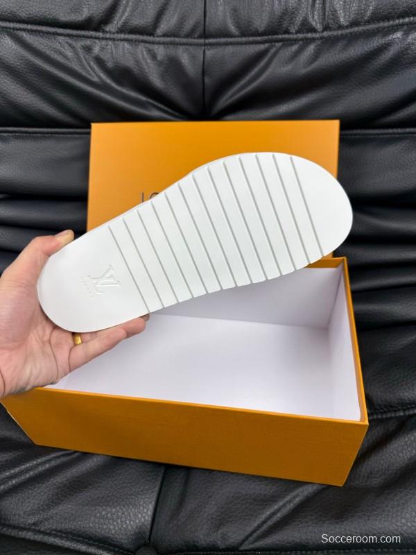 2025 Men Louis Vuitton White Leather Slippers AS00170