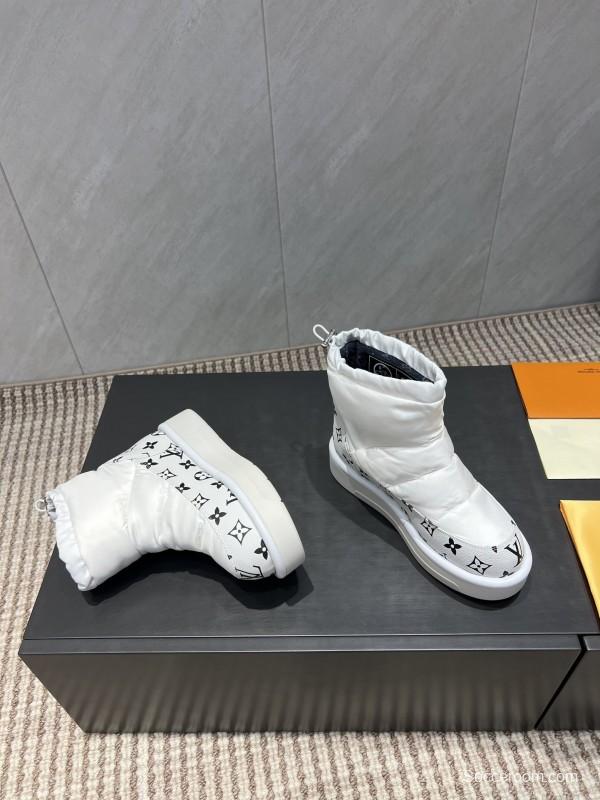 Louis Vuitton Fall/Winter 2025 Snow Boots Round Toe Thick Sole - KFY00310