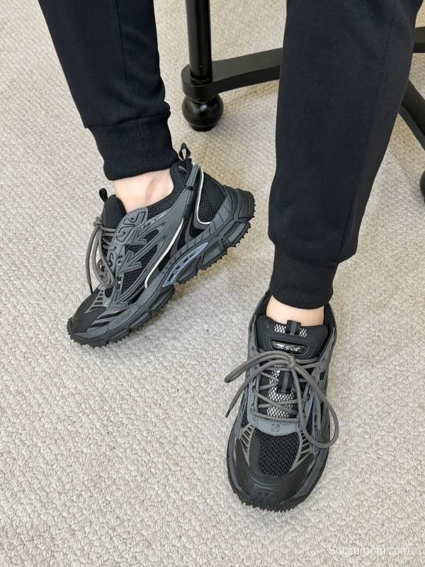 OFF-WHITE Seasonal Collection Lightweight Running Shoes - LY00380