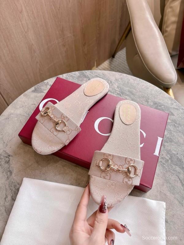 Gucci 2025/SS Leather Mule Sandals with Light Gold Hardware - LY00280