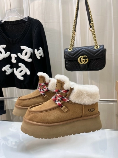 UGG Fluff Yeah Slide Platform Slippers - MJ00280