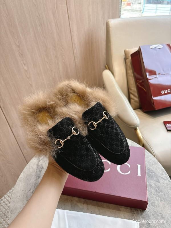 Gucci Fur Mule with Double G Pattern and Horsebit Detail - LY00340