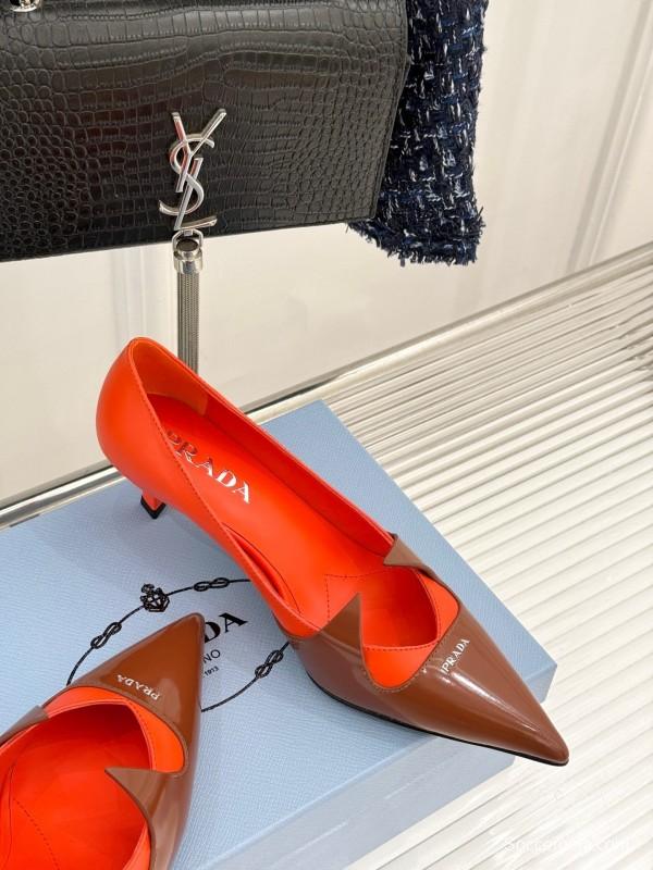 PRADA 2025/SS Catwalk Pointed Toe Kitten Heel Single Shoes - KFY00310