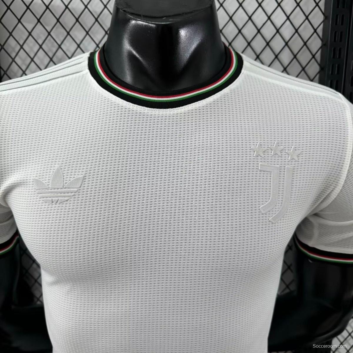 Player Version 25/26 Juventus WHITE Pre-Match Jersey