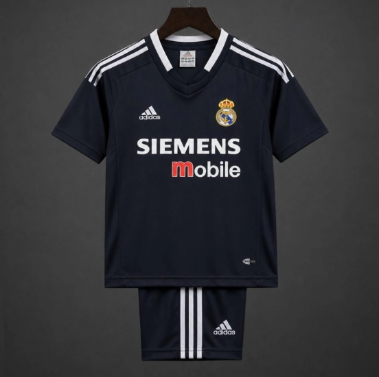 Retro 04/05 Real Madrid Away Jersey